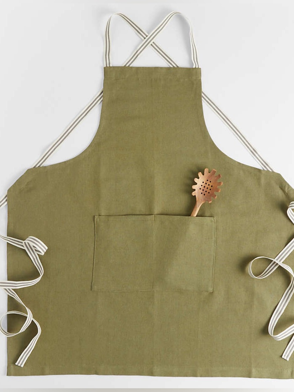 Crate&Barrel Oslo Cross Back Apron with pocket